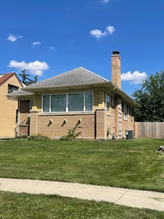 Buy this 2 bed house on 301 North Oaklawn Avenue in Elmhurst, IL 60126
