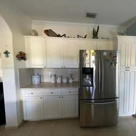 Image 4 - 15957 Northwest 77th Place, Miami Lakes, FL 33016, USA - House for sale