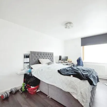 Image 5 - Brackenfield Close, Lower Clapton, London, E5 8TX, United Kingdom - Townhouse for sale