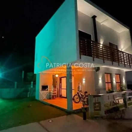 Buy this 3 bed house on Rua Idalino Manoel de Carvalho in Ibiraquera, Imbituba - SC