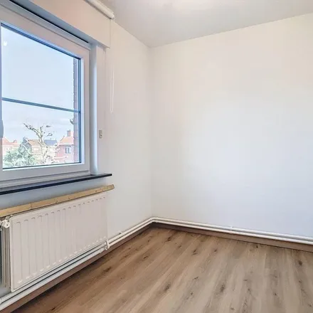 Rent this 3 bed apartment on Pieter Breughelstraat 37 in 8800 Roeselare, Belgium
