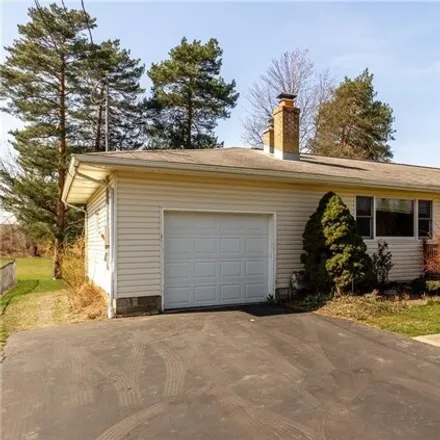 Buy this 3 bed house on 5626 Newhouse Road in Clarence, Erie County