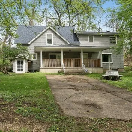 Buy this 3 bed house on 2179 20th Street in Rockford, IL 61104
