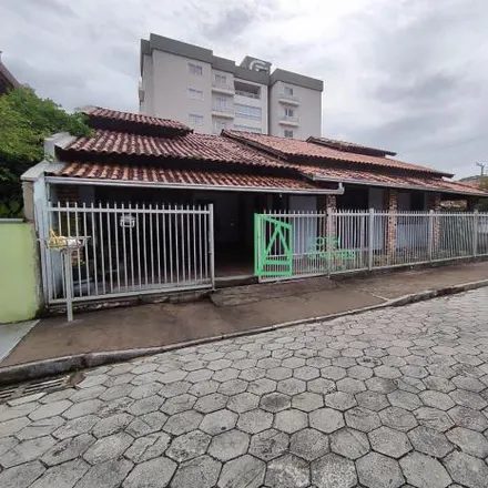 Buy this 1 bed house on Rua Hercílio Gonçalves in Gravatá, Navegantes - SC