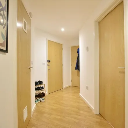 Image 5 - Meadowcourt Road, London, SE3 9DP, United Kingdom - Apartment for rent