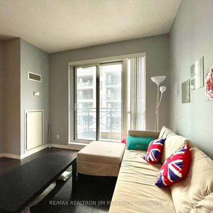 Image 2 - 35 Charles Street East, Old Toronto, ON M4Y 1T2, Canada - Apartment for rent