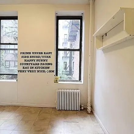 Rent this 2 bed condo on 514 East 83rd Street in New York, NY 10028