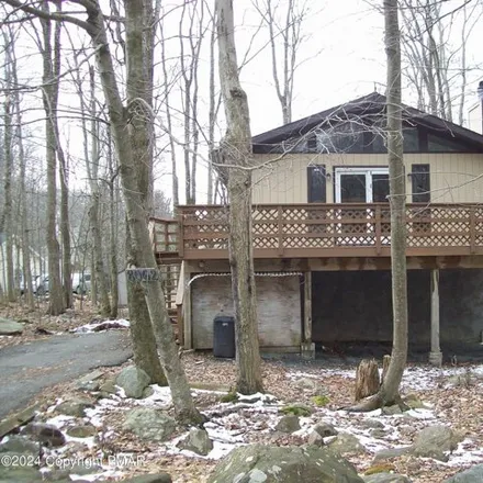 Image 2 - 8060 Red Squirrel Drive, Coolbaugh Township, PA 18466, USA - House for rent