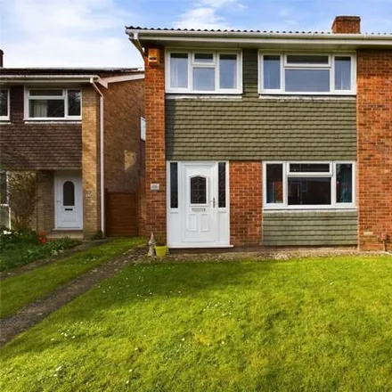 Buy this 3 bed duplex on Stonechat Avenue in Gloucester, GL4 4XG