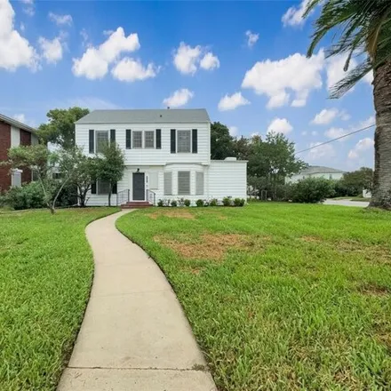 Buy this 3 bed house on 2813 48th Street in Galveston, TX 77551