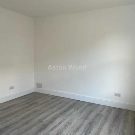 Image 4 - Whittier Road, Nottingham, NG2 4AT, United Kingdom - Apartment for rent