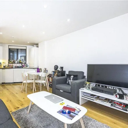 Rent this 2 bed apartment on Alpha House in 8 Tyssen Street, De Beauvoir Town