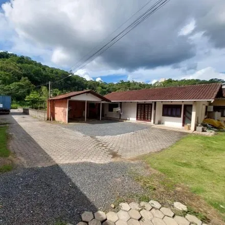 Buy this 5 bed house on Rua Fritz Bruch in Itoupavazinha, Blumenau - SC