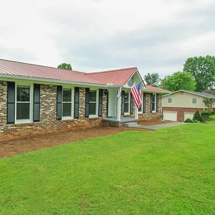 Image 2 - 2258 Belmont Drive, Belmont Addition, Maryville, TN 37804, USA - House for sale