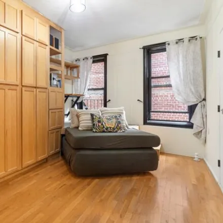 Image 2 - 461 West 44th Street, New York, NY 10036, USA - Apartment for sale