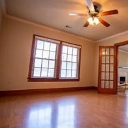 Image 7 - 220 North Grand Avenue, Sherman, TX 75090, USA - House for sale