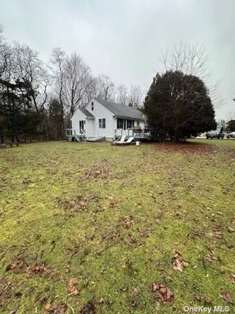 Buy this 5 bed house on 875 Alvah's Lane in Cutchogue, Southold
