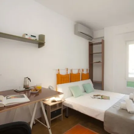 Image 3 - Carrer d'Esteve Ballester, 18, 46022 Valencia, Spain - Apartment for rent