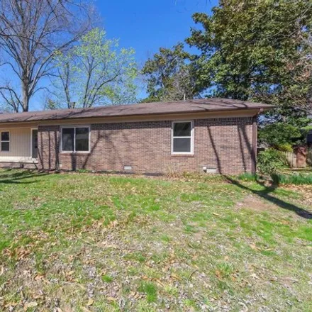 Buy this 3 bed house on 45 Woodmere Drive in Jackson, TN 38301