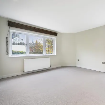 Image 4 - 10 Hampstead Lane, London, N6 4SB, United Kingdom - Townhouse for rent