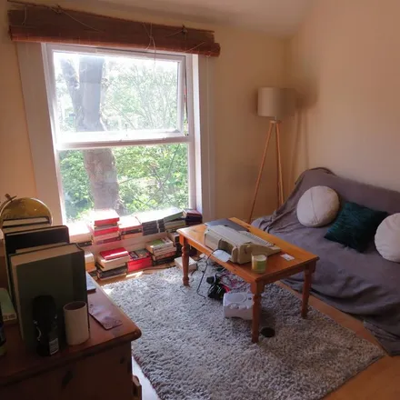 Rent this 1 bed room on Woodland Rise in London, N10 3AB
