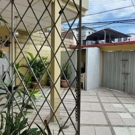 Buy this studio house on Presidente José Maria Velasco Ibarra in 090112, Guayaquil