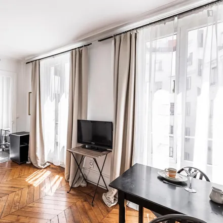Image 4 - 7 Rue de la Michodière, 75002 Paris, France - Apartment for rent