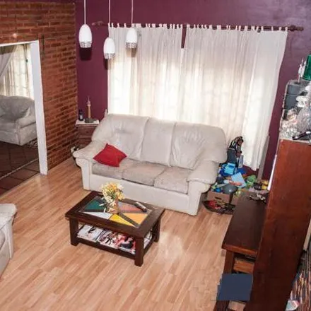 Buy this 2 bed house on Bernardo de Irigoyen 712 in José Mármol, Argentina