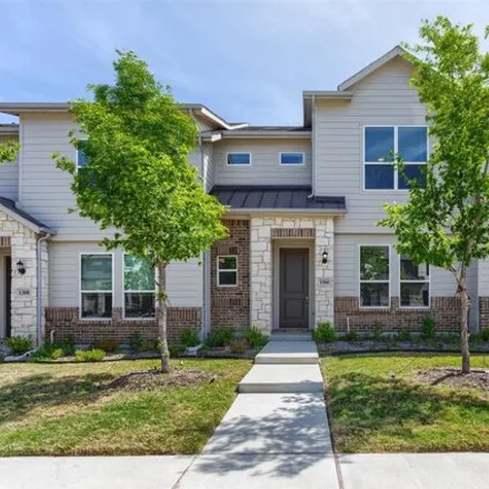 Rent this 3 bed townhouse on Pebblebrook Drive in McKinney, TX 75071