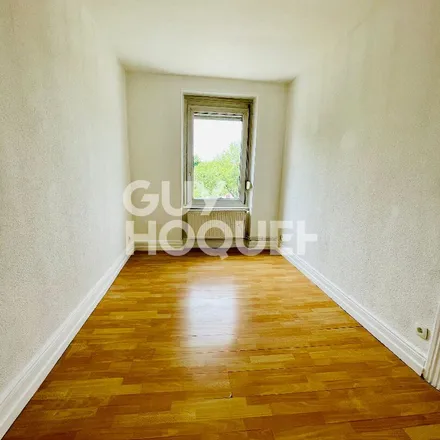 Rent this 3 bed apartment on 13 Rue du Bouclier in 68100 Mulhouse, France