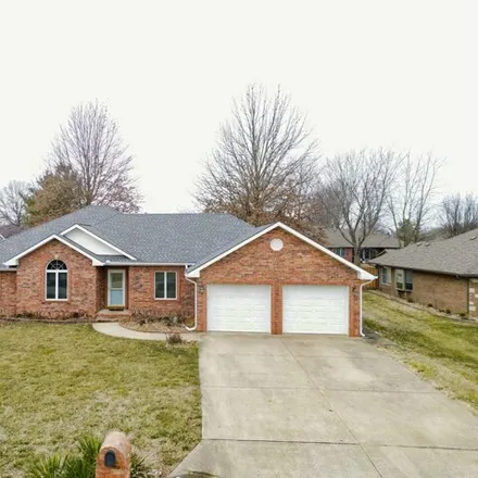 Image 2 - 1541 South Meadow Lane, Bolivar, MO 65613, USA - House for sale