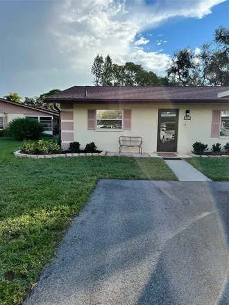 Buy this 2 bed townhouse on 4608 Tippecanoe Trail in Bee Ridge, Sarasota County