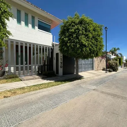 Buy this 3 bed house on Circuito Cañada del Risco 104 in Barranca Del Refugio, 37358 León