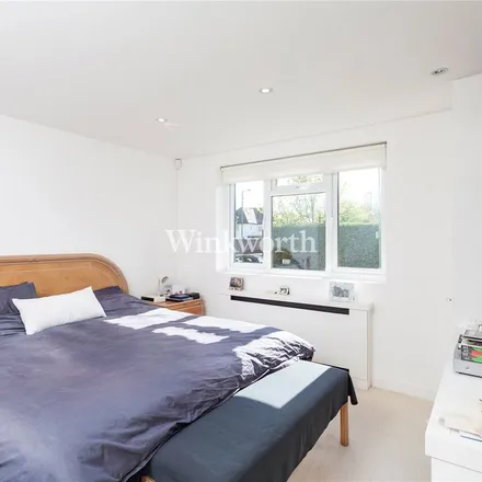 Image 3 - Prestige Way, London, NW4 2AX, United Kingdom - Apartment for rent