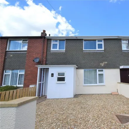 Rent this 3 bed townhouse on Narrow Lane in Tiverton, EX16 5EW