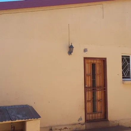 Image 3 - Kgatelopele Ward 2, Kgatelopele Local Municipality, ZF Mgcawu District Municipality, South Africa - Townhouse for rent