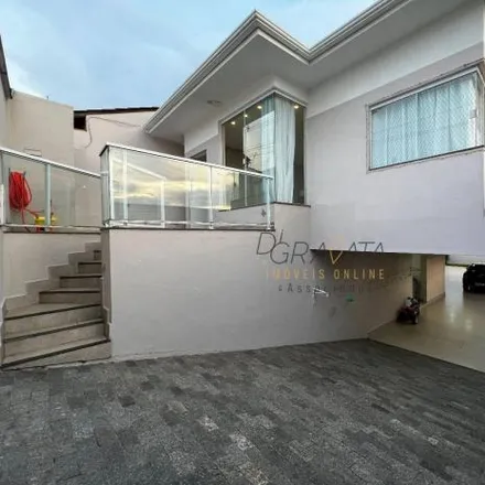 Buy this 3 bed house on Rua Capitão José Bernardes de Rezende in Boa Vista, Varginha - MG