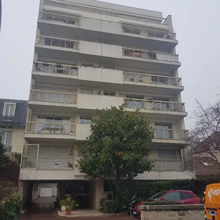 Rent this 3 bed apartment on 6 Avenue du Maréchal de Lattre de Tassigny in 92270 Bois-Colombes, France