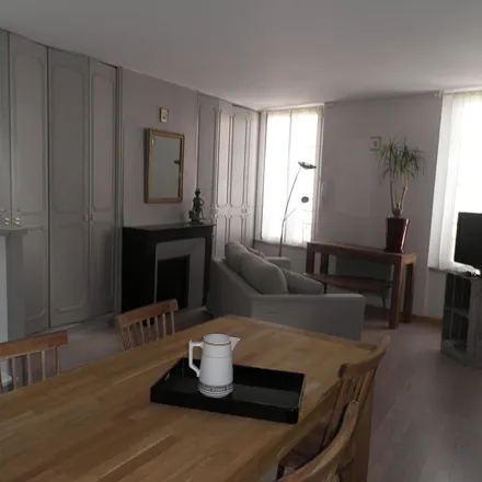 Rent this 2 bed apartment on Caf de l'Aube in Grande Rue Saint-Laurent, 10400 Nogent-sur-Seine