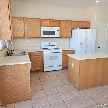 Image 8 - 3216 Standing Bear Ct, North Las Vegas, Nevada, 89031 - House for rent