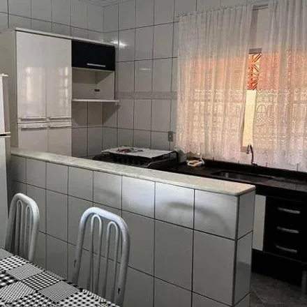 Buy this 3 bed house on Rua Domingos de Souza Maia in Santa Rosa, Itajubá - MG