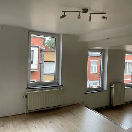 Rent this 2 bed apartment on Rue du Snapeux 61;63 in 4000 Liège, Belgium