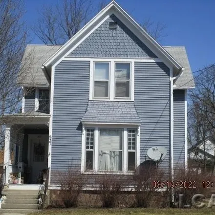 Buy this 3 bed house on 921 East Hunt Street in Adrian, MI 49221