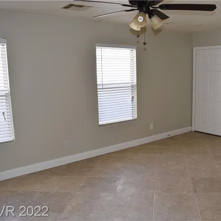 Image 3 - 8572 Blowing Pines Drive, Las Vegas, NV 89143, USA - House for sale