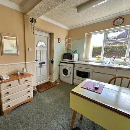 Image 5 - Bempton Crescent, Bridlington, YO16 7HF, United Kingdom - House for sale