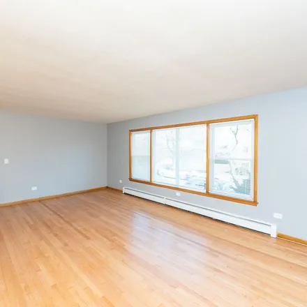 Rent this 3 bed apartment on 5834 West Montrose Avenue in Chicago, IL 60630
