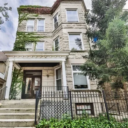 Image 1 - 3123 North Clifton Avenue, Chicago, IL 60657, USA - House for rent