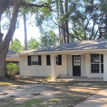 Rent this 3 bed house on 327 Robinhood Drive in St. Tammany Parish, LA 70433