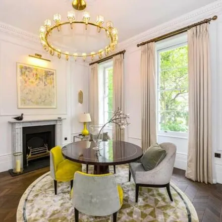 Image 2 - 4 Stanley Gardens, London, W11 2NQ, United Kingdom - Townhouse for sale