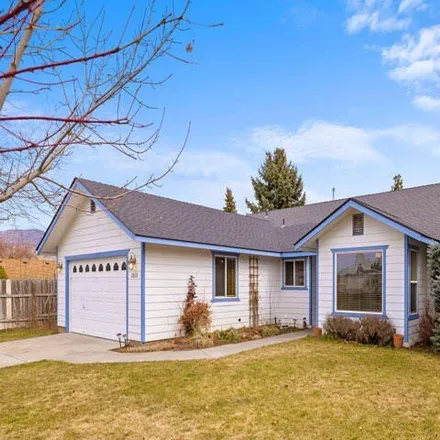 Buy this 3 bed house on 2641 Sari Drive in Klamath Falls, OR 97601